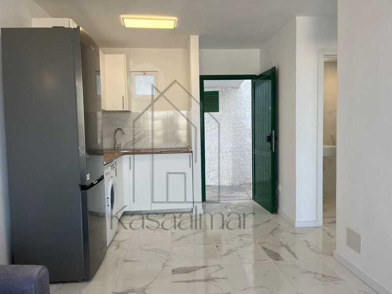 Apartamento para arrendar em Puerto Rico com piscina - 1 200 € (Ref: 9790885)