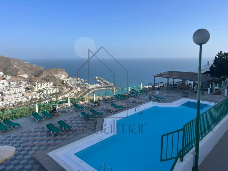 Apartamento para arrendar em Puerto Rico com piscina - 1 200 € (Ref: 9790885)