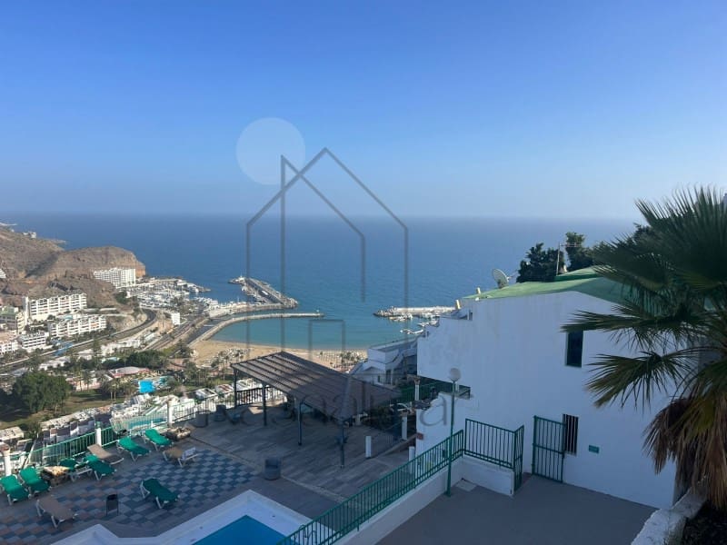 Apartamento para arrendar em Puerto Rico com piscina - 1 200 € (Ref: 9790885)