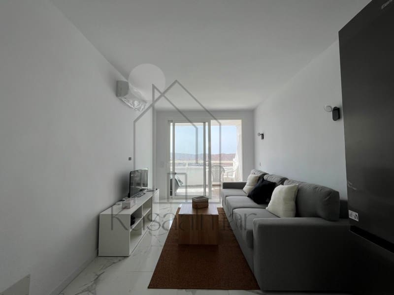 Apartment for rent in Puerto Rico with pool - € 1,200 (Ref: 9790885)