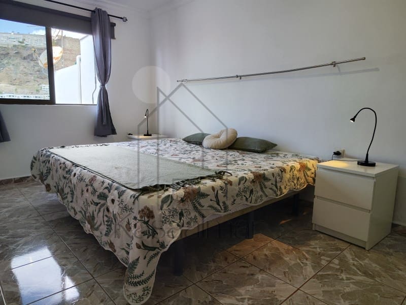 Appartement de 1 chambre à louer à Puerto Rico avec garage - 1 200 € (Ref: 9806314)