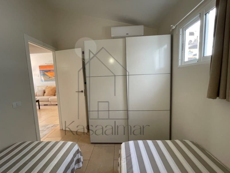 3 makuuhuone Bungalow vuokrattavana paikassa Playa del Ingles mukana uima-altaan - 2 500 € (Ref: 9817933)