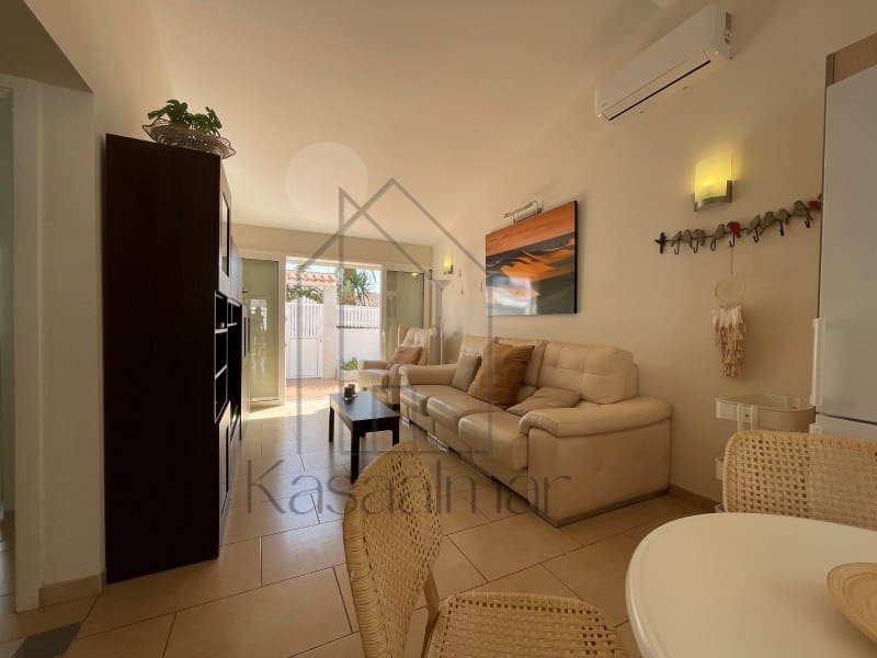 3 makuuhuone Bungalow vuokrattavana paikassa Playa del Ingles mukana uima-altaan - 2 500 € (Ref: 9817933)