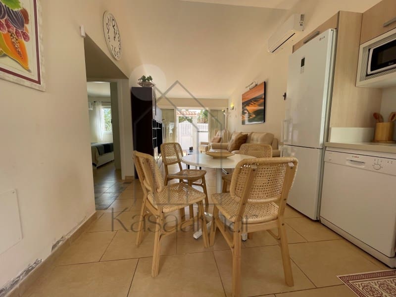 3 makuuhuone Bungalow vuokrattavana paikassa Playa del Ingles mukana uima-altaan - 2 500 € (Ref: 9817933)