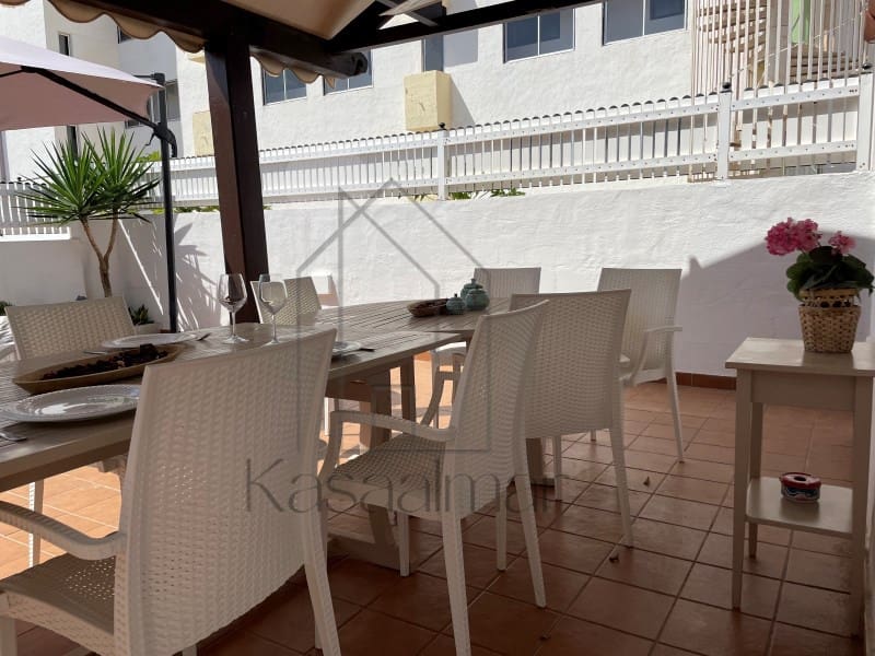 3 makuuhuone Bungalow vuokrattavana paikassa Playa del Ingles mukana uima-altaan - 2 500 € (Ref: 9817933)