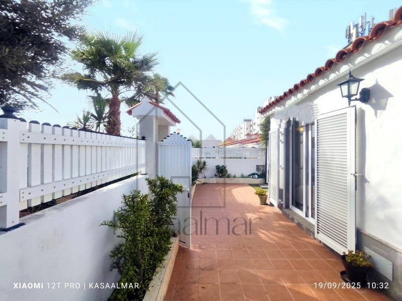 3 makuuhuone Bungalow vuokrattavana paikassa Playa del Ingles mukana uima-altaan - 2 500 € (Ref: 9817933)