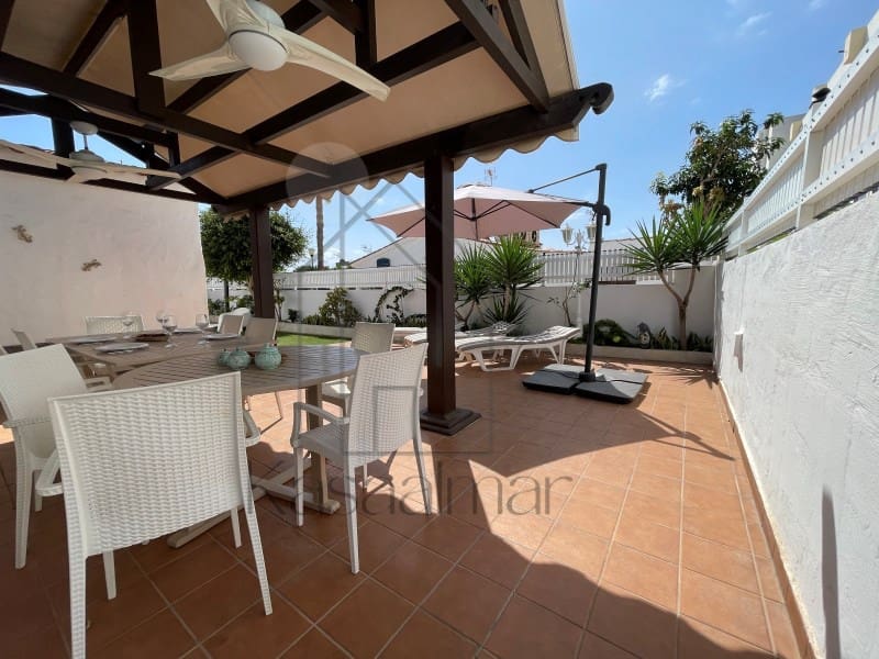 3 makuuhuone Bungalow vuokrattavana paikassa Playa del Ingles mukana uima-altaan - 2 500 € (Ref: 9817933)