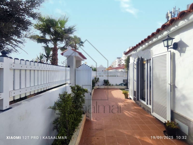 3 makuuhuone Bungalow vuokrattavana paikassa Playa del Ingles mukana uima-altaan - 2 500 € (Ref: 9817933)