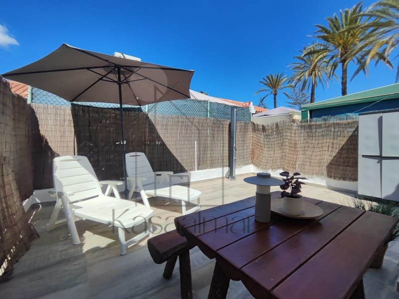 1 bedroom Bungalow for rent in Playa del Ingles with pool - € 1,800 (Ref: 9822463)