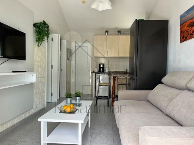 1 makuuhuone Bungalow vuokrattavana paikassa Playa del Inglés, San Bartolomé de Tirajana mukana uima-altaan - 1 400 € (Ref: 9822463)