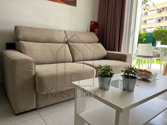 1 makuuhuone Bungalow vuokrattavana paikassa Playa del Inglés, San Bartolomé de Tirajana mukana uima-altaan - 1 400 € (Ref: 9822463)