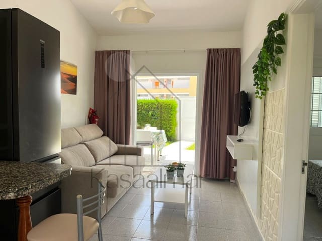 1 makuuhuone Bungalow vuokrattavana paikassa Playa del Inglés, San Bartolomé de Tirajana mukana uima-altaan - 1 400 € (Ref: 9822463)