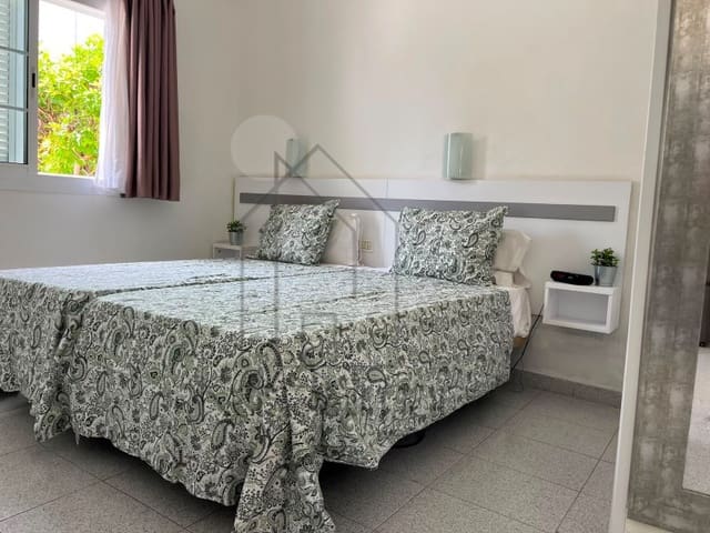 1 makuuhuone Bungalow vuokrattavana paikassa Playa del Inglés, San Bartolomé de Tirajana mukana uima-altaan - 1 400 € (Ref: 9822463)