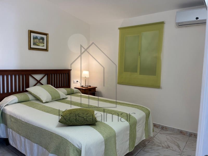 2 bedroom Bungalow for rent in Playa del Ingles with pool - € 1,400 (Ref: 9839268)