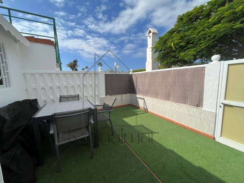 2 bedroom Bungalow for rent in Playa del Ingles with pool - € 1,400 (Ref: 9839268)