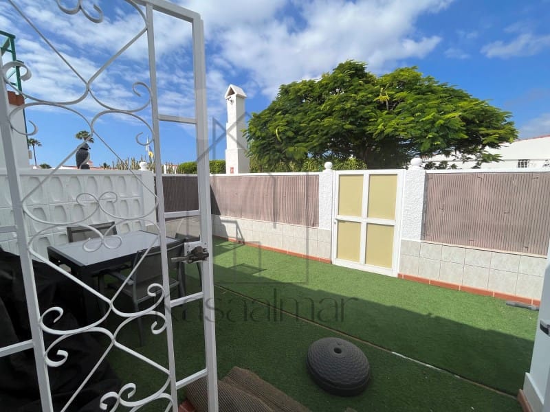 2 bedroom Bungalow for rent in Playa del Ingles with pool - € 1,400 (Ref: 9839268)