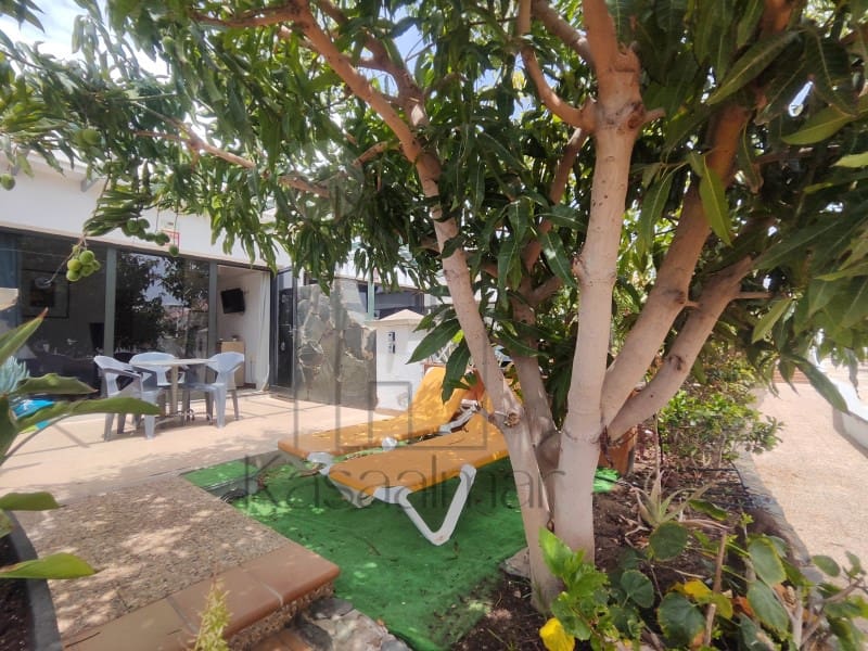 1 bedroom Bungalow for sale in San Bartolome de Tirajana - € 220,000 (Ref: 9865026)