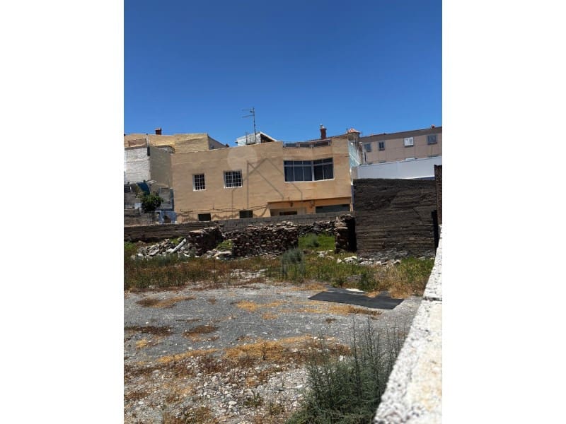 Huis te koop in Sardina - € 275.000 (Ref: 9887973)