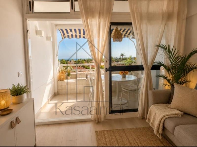 1 slaapkamer Appartement te huur in Playa del Ingles met zwembad - € 1.500 (Ref: 9890031)