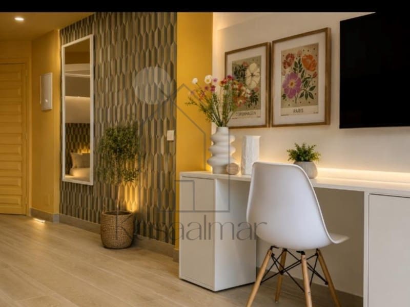 1 slaapkamer Appartement te huur in Playa del Ingles met zwembad - € 1.500 (Ref: 9890031)