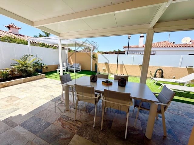 3 quarto Moradia para venda em Campo Internacional, San Bartolomé de Tirajana com piscina - 749 000 € (Ref: 9917836)