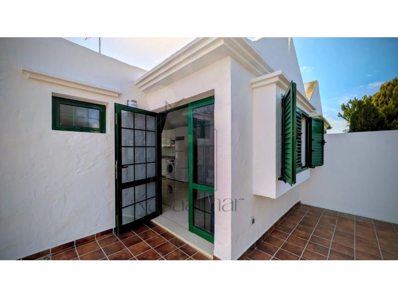 1 bedroom Villa for rent in San Bartolome de Tirajana with pool - € 1,600 (Ref: 9970303)