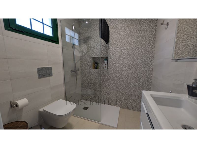 1 bedroom Villa for rent in San Bartolome de Tirajana with pool - € 1,600 (Ref: 9970303)