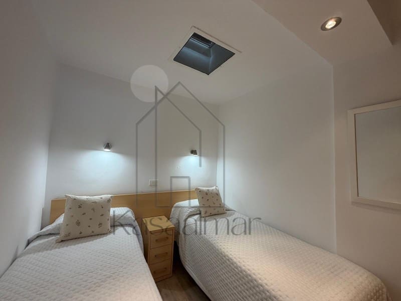Bungalow de 2 chambres à louer à San Bartolome de Tirajana avec piscine - 1 800 € (Ref: 9995786)