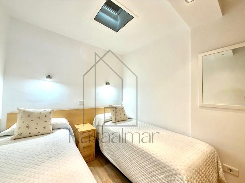 Bungalow de 2 chambres à louer à San Bartolome de Tirajana avec piscine - 1 800 € (Ref: 9995786)