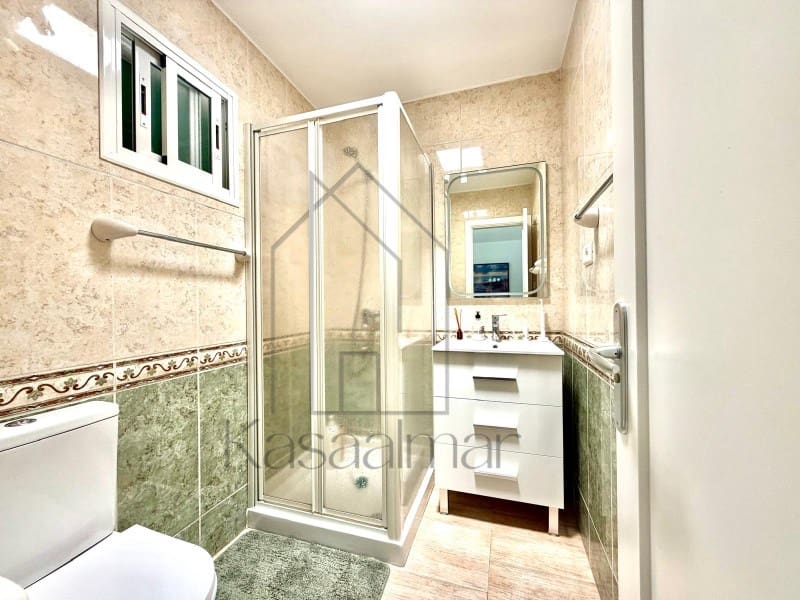 Bungalow de 2 chambres à louer à San Bartolome de Tirajana avec piscine - 1 800 € (Ref: 9995786)