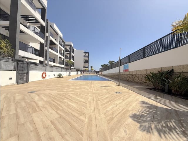 3 makuuhuone Kattohuoneisto myytävänä paikassa El Medano, Granadilla de Abona - 575 000 € (Ref: 8970858)