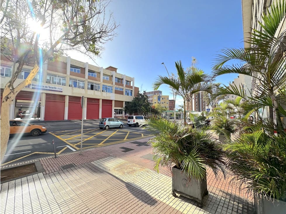 Garaż na sprzedaż w Santa Cruz de Tenerife - 23 000 € (Ref: 8970860)