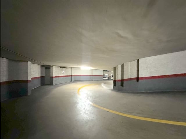 Autotalli myytävänä paikassa La Salle, Santa Cruz de Tenerife - 23 000 € (Ref: 8970860)