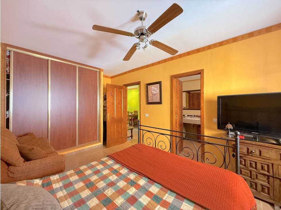 Leilighet til salgs i Las Chafiras (San Miguel) med svømmebasseng - € 240 000 (Ref: 8970864)