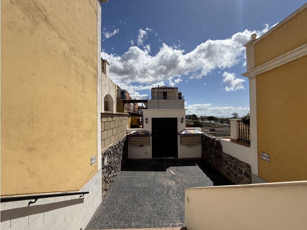 Leilighet til salgs i Las Chafiras (San Miguel) med svømmebasseng - € 240 000 (Ref: 8970864)