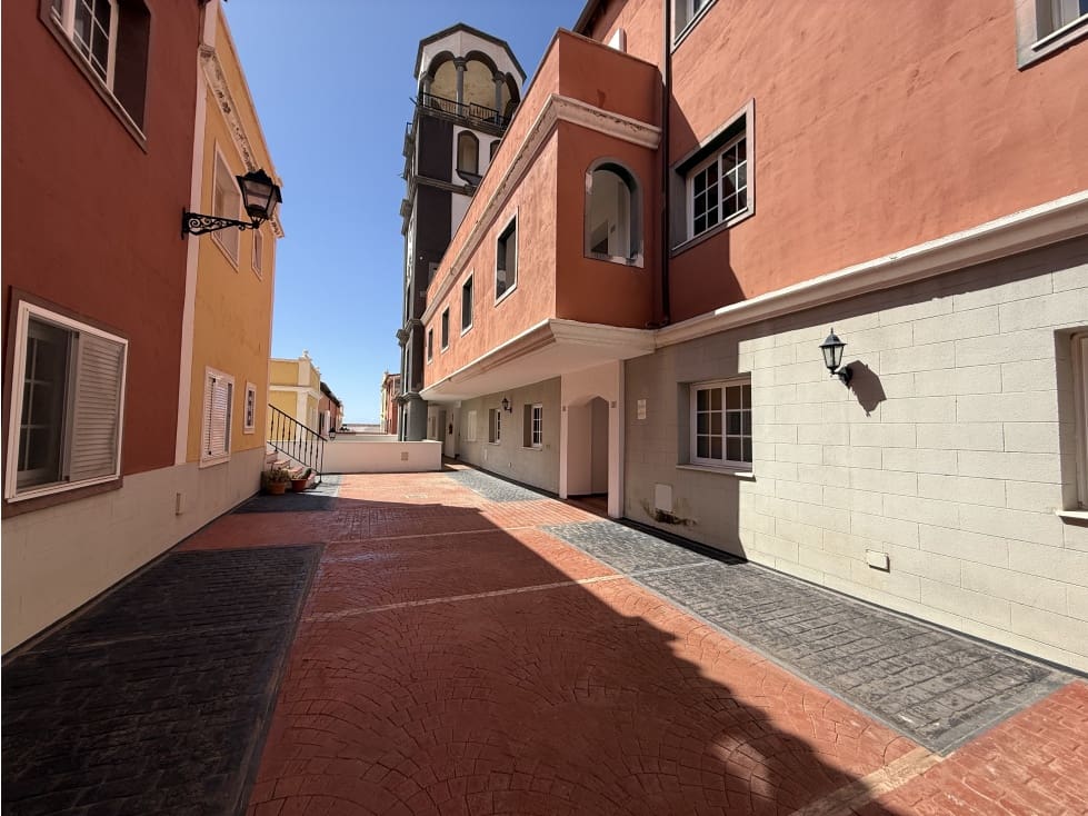 Leilighet til salgs i Las Chafiras (San Miguel) med svømmebasseng - € 240 000 (Ref: 8970864)