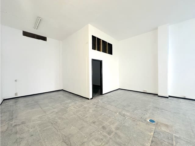 Kommersiell til salgs i Maria Jimenez, Santa Cruz de Tenerife - € 130 000 (Ref: 8970869)