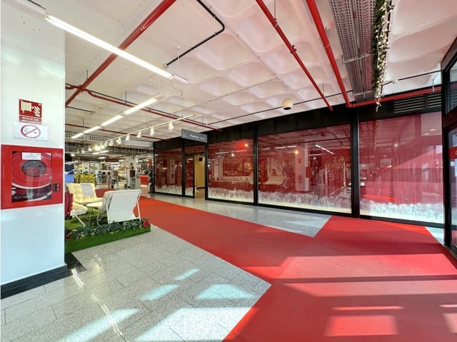 Kaupallinen vuokrattavana paikassa Las Chafiras (San Miguel), San Miguel de Abona - 3 500 € (Ref: 8970870)