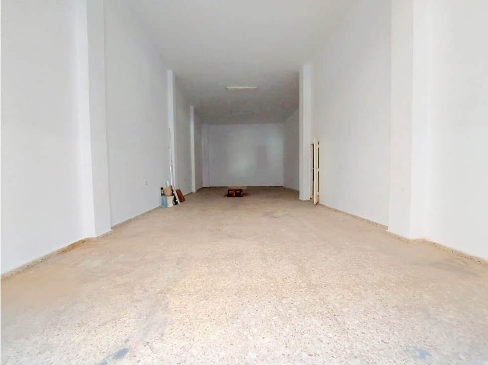 Kommersiell til leie i Taco - € 490 (Ref: 8970871)