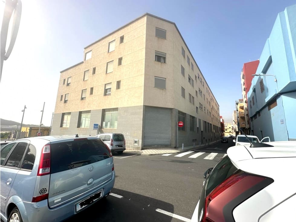 Kommersiell till salu i Taco - 950 000 € (Ref: 8970875)