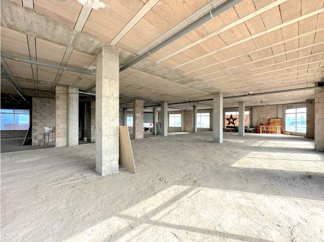 Comercial para venda em Taco, San Cristóbal de La Laguna - 950 000 € (Ref: 8970875)