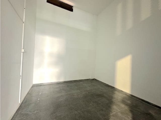 Erhverv til leje i Maria Jimenez, Santa Cruz de Tenerife - € 700 (Ref: 8989591)