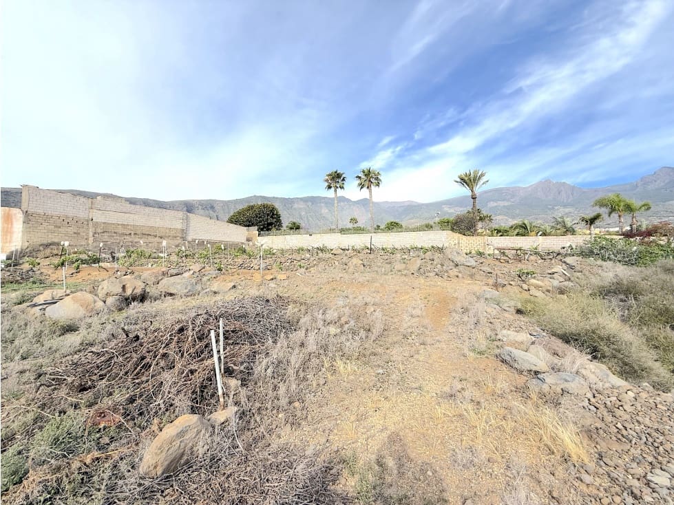 Grunde uden byggetilladelser til salg i Guimar - € 105.000 (Ref: 9008362)