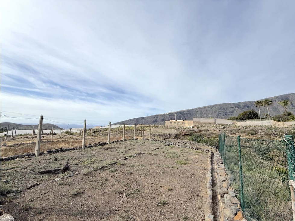 Grunde uden byggetilladelser til salg i Guimar - € 105.000 (Ref: 9008362)