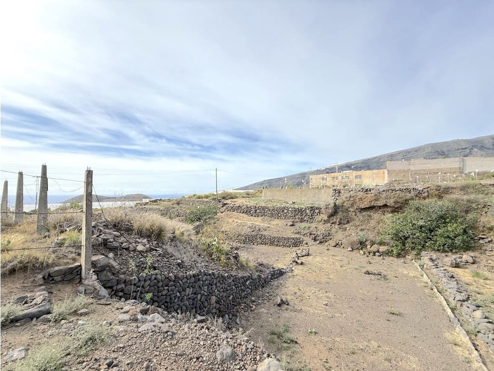 Grunde uden byggetilladelser til salg i Guimar - € 105.000 (Ref: 9008362)