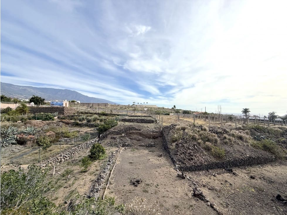 Grunde uden byggetilladelser til salg i Guimar - € 105.000 (Ref: 9008362)