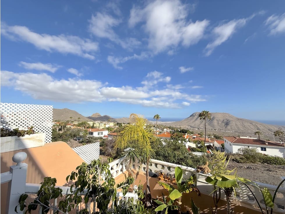 2 soverom Leilighet til salgs i Chayofa med svømmebasseng - € 354 900 (Ref: 9085818)