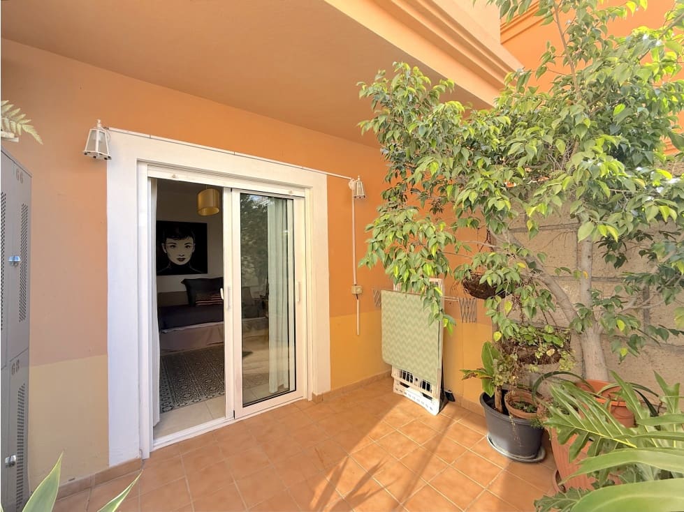 2 soverom Leilighet til salgs i Chayofa med svømmebasseng - € 354 900 (Ref: 9085818)