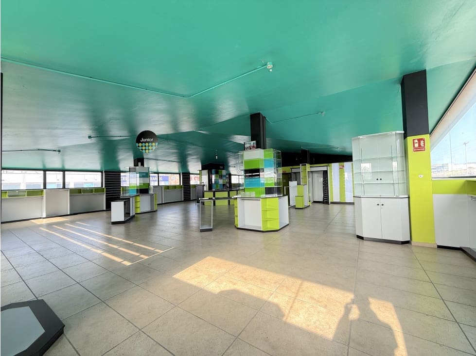 Komercyjne do wynajęcia w Las Chafiras (San Miguel) - 4 800 € (Ref: 9203027)