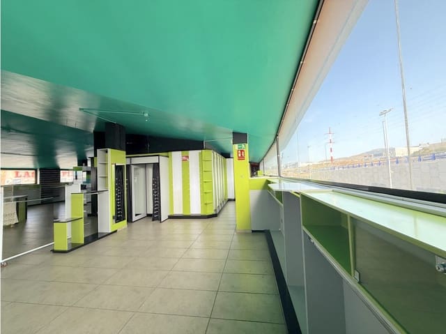 Kaupallinen vuokrattavana paikassa Las Chafiras (San Miguel), San Miguel de Abona - 4 800 € (Ref: 9203027)